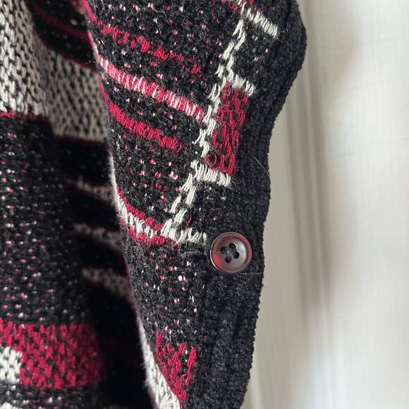 Éis Woven Fringed Poncho - Picture 4 of 5